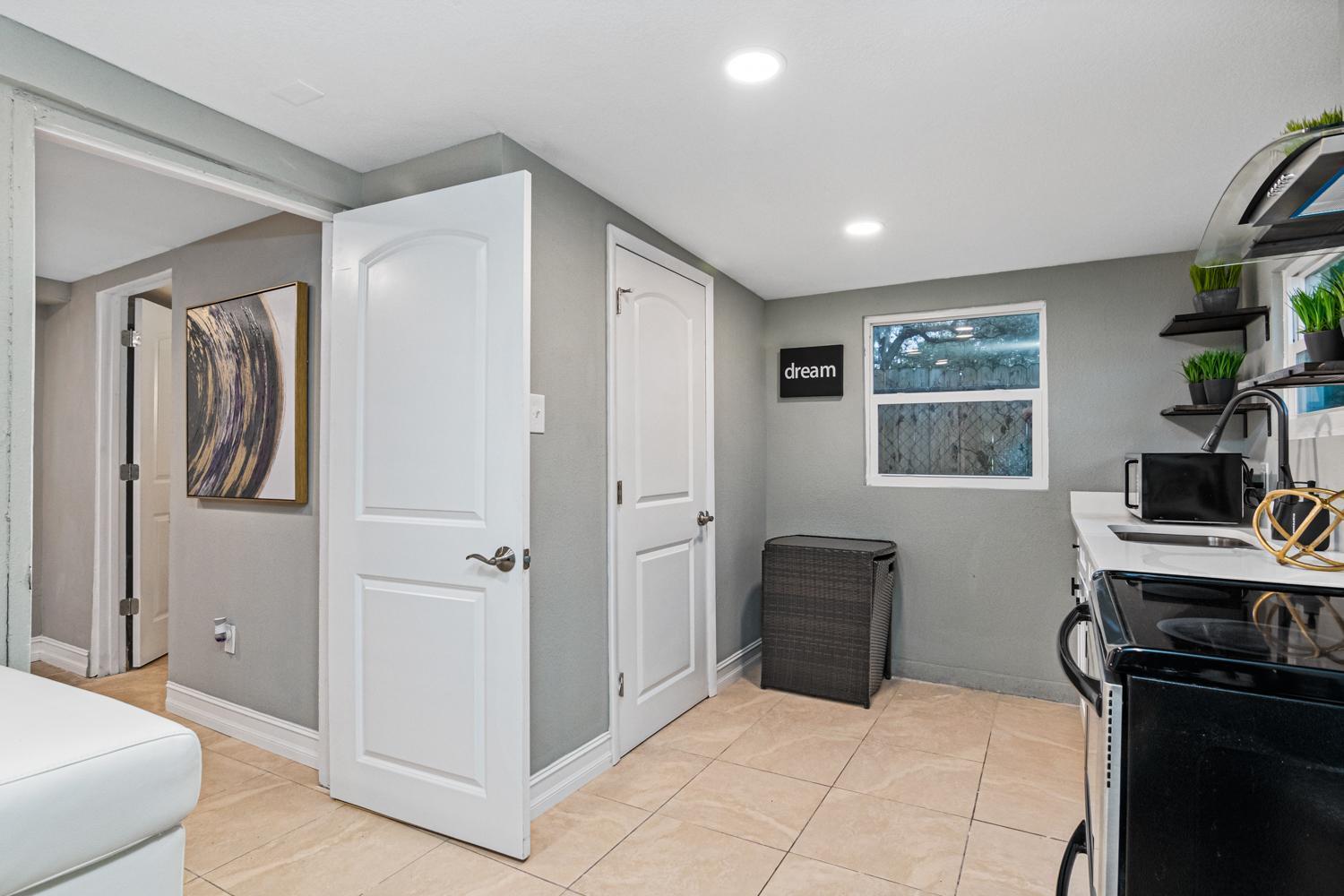 Modern House In Clearwater With Access To A Shared Swimming Pool Apartment Safety Harbor Luaran gambar